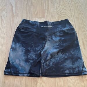 Alphalete Surface Power Shorts Black Oil Stain M